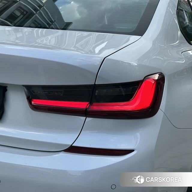 BMW 3 series 2022 Белый из Китая, фото 3