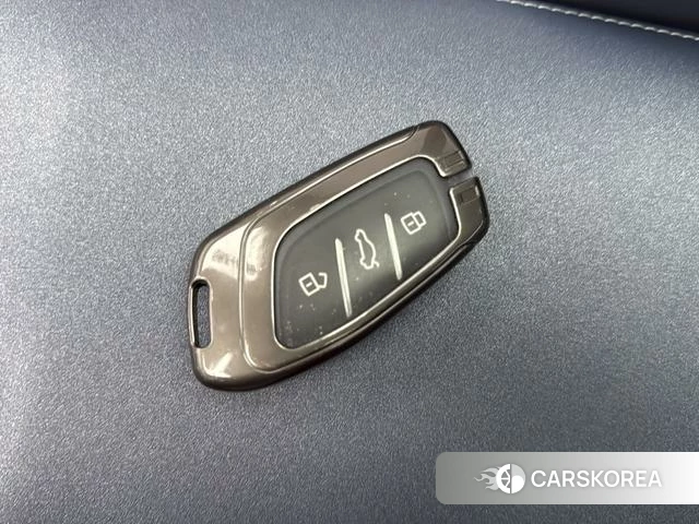 Feifan Automobile Feifan ER6 2020 Серебристо-серый из Китая, фото 3