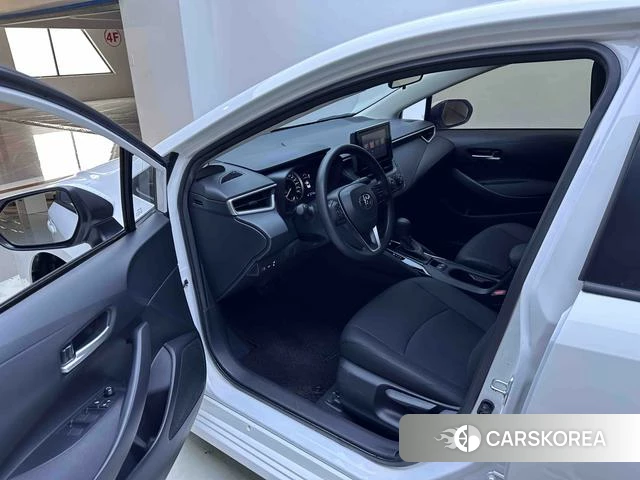 Toyota Corolla 2022 Белый из Китая, фото 3