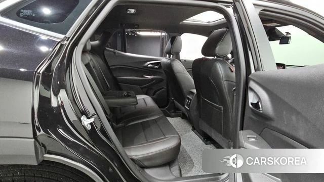 Chevrolet (GM Daewoo) Trax Crossover 2025 Черный из Кореи, фото 3