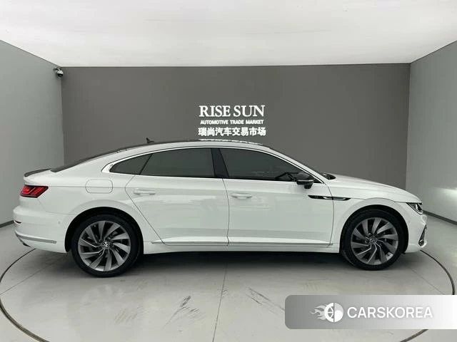 Volkswagen CC 2023 Белый из Китая, фото 3