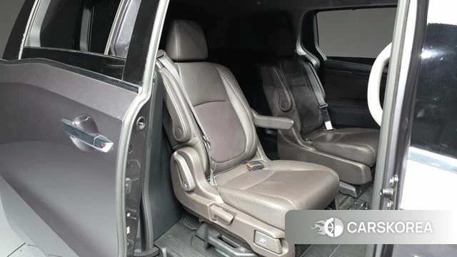 Honda Odyssey 2018 Серый из Кореи, фото 3