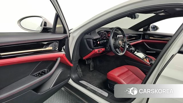 Porsche Panamera (976) 2024 Серебристо-серый из Кореи, фото 3