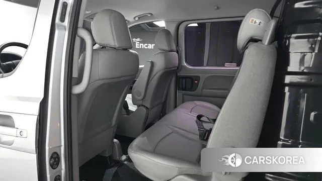 Hyundai The New Grand Starex 2021 Серебристо-серый из Кореи, фото 3