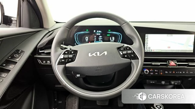 Kia Di Ol Nu Niro 2023 Белый из Кореи, фото 3