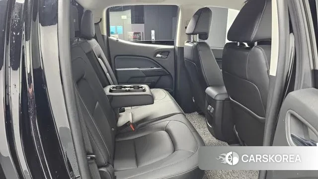 Chevrolet (GM Daewoo) Real New Colorado 2022 Черный из Кореи, фото 3