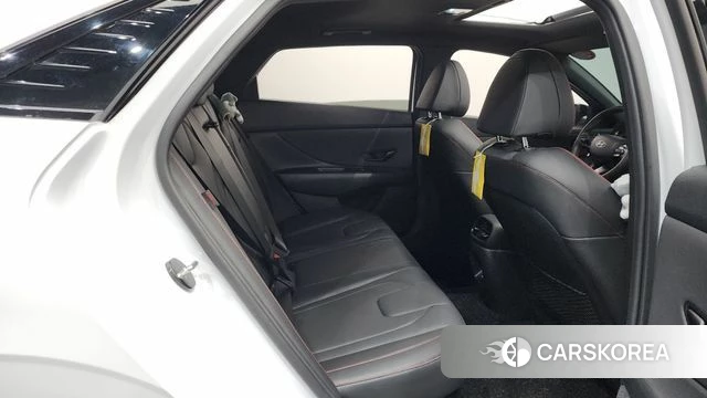 Hyundai The New Avante Hybrid (CN7) 2024 Белый из Кореи, фото 3