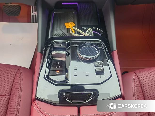 BMW 5 series 2025 Черный из Китая, фото 3
