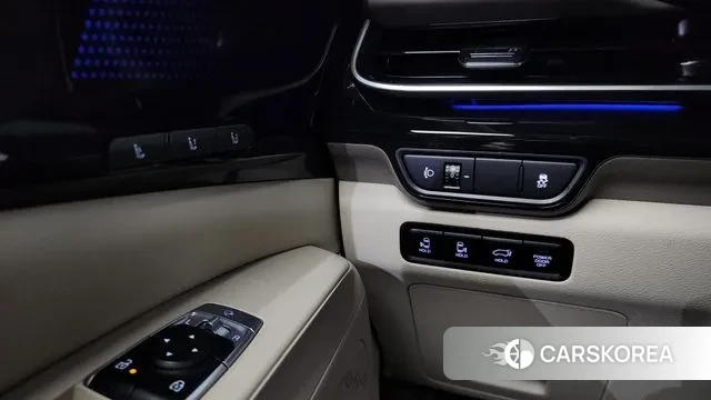 Kia The New Carnival 4th Generation 2024 Серый из Кореи, фото 3