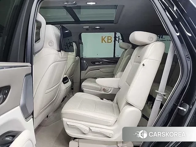 Cadillac Escalade 5th Generation 2023 Черный из Кореи, фото 3
