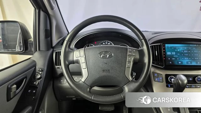Hyundai The New Grand Starex 2018 Серебристо-серый из Кореи, фото 3