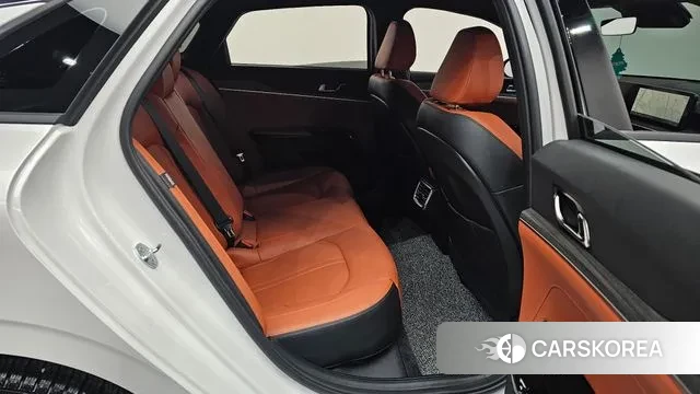 Kia The New K5 3rd generation 2024 Белый из Кореи, фото 3