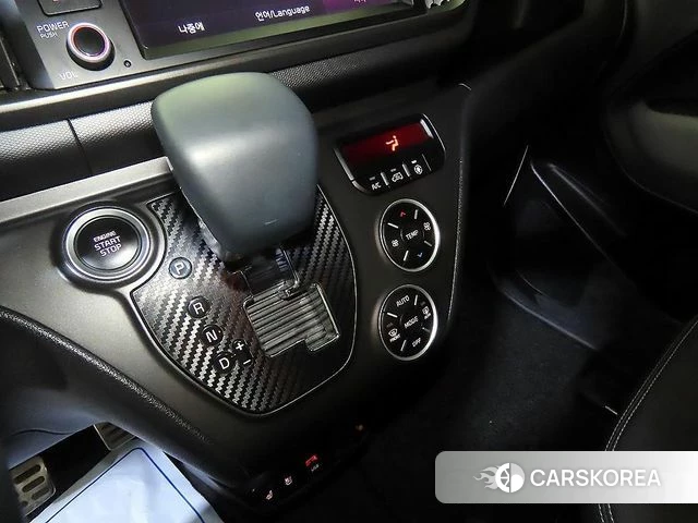 Kia The New Kia Ray 2023 Белый из Кореи, фото 3