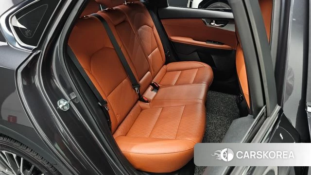 Kia The New K3 2nd generation 2023 Серый из Кореи, фото 3