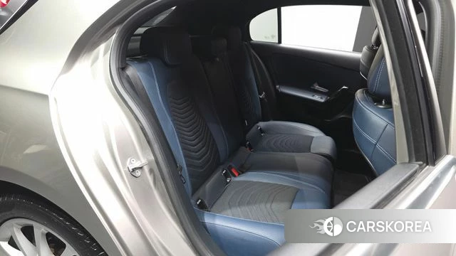 Mercedes-Benz A-Class W177 2019 Песочный из Кореи, фото 3