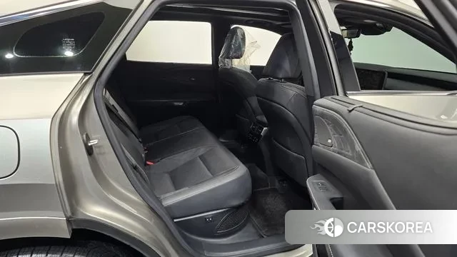 Lexus RX450h + 5th generation 2023 Серебристо-серый из Кореи, фото 3