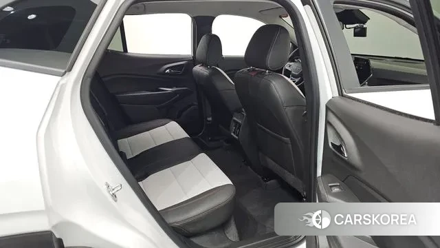 Chevrolet (GM Daewoo) Trax Crossover 2025 Белый из Кореи, фото 3