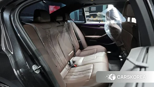 BMW 5 Series (G30) 2022 Серый из Кореи, фото 3