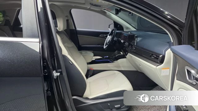 Kia Sportage 5th Generation Hybrid 2021 Черный из Кореи, фото 3