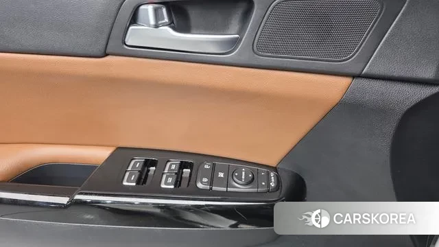 Kia Sportage The Bold 2021 Белый из Кореи, фото 3