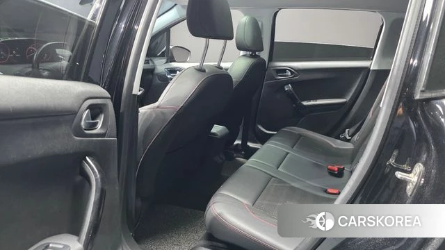 Peugeot 2008 2019 Черный из Кореи, фото 3