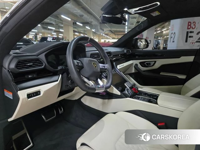 Lamborghini Urus 2023 Белый из Кореи, фото 3