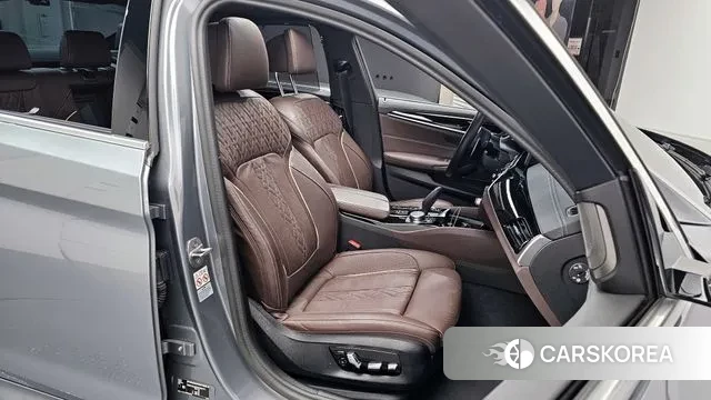 BMW 5 Series (G30) 2023 Серый из Кореи, фото 3