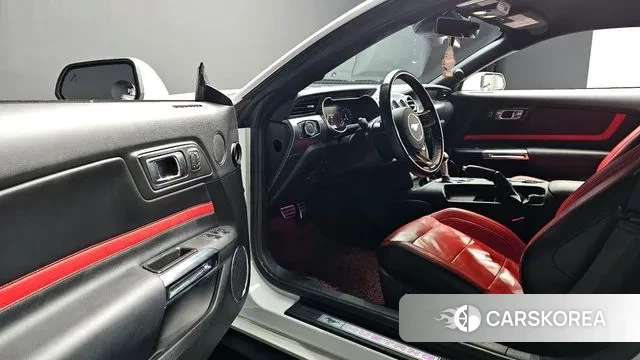 Ford Mustang 2019 Белый из Кореи, фото 3
