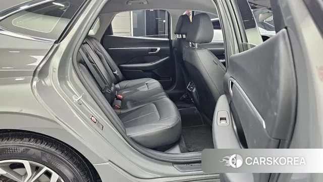 Hyundai Sonata (DN8) 2021 Серебристо-серый из Кореи, фото 3