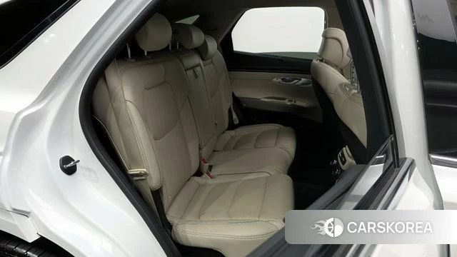 Genesis GV70 2024 Белый из Кореи, фото 3