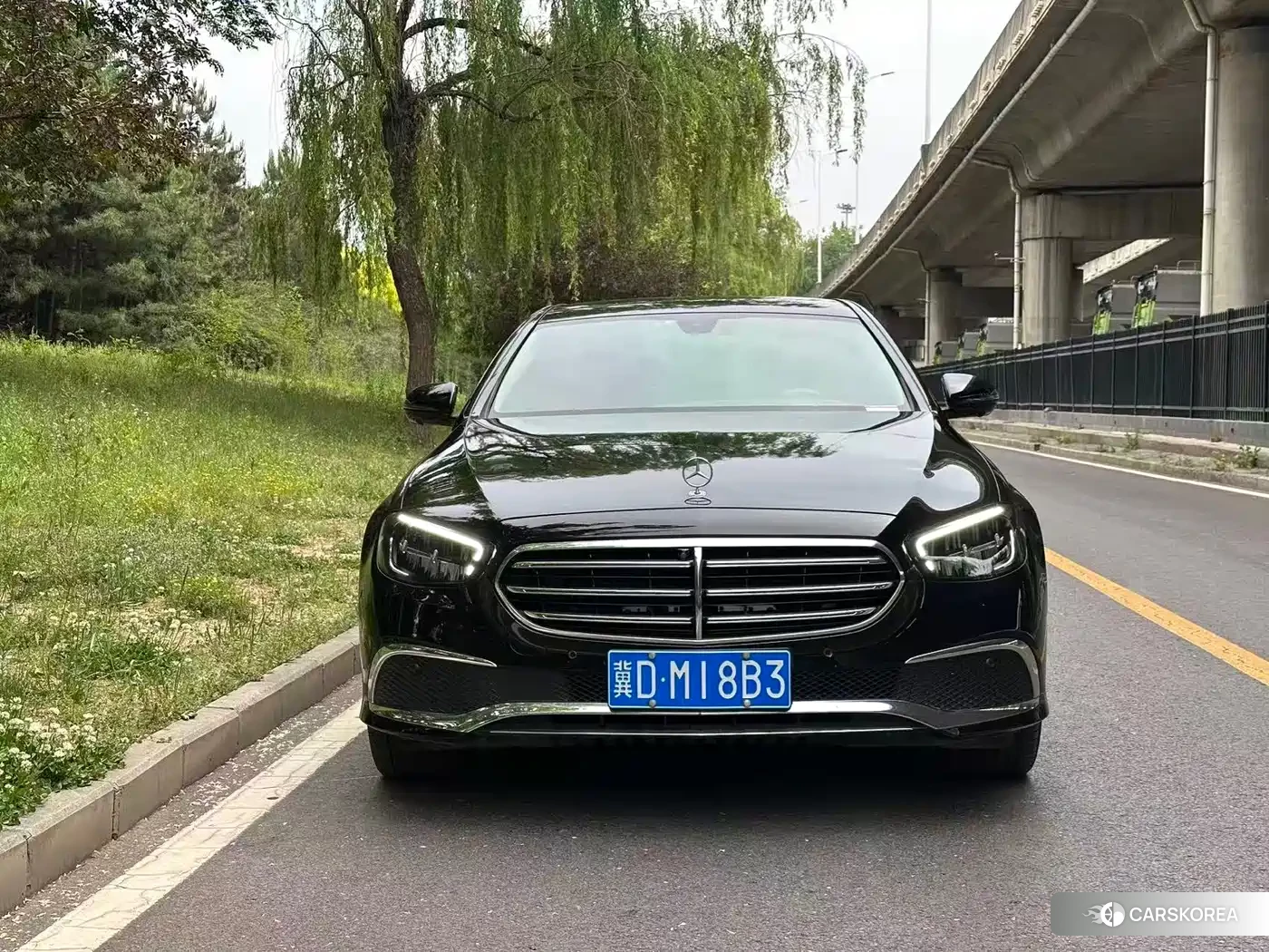 Mercedes-Benz E-Class 2023 Черный из Китая, фото 4
