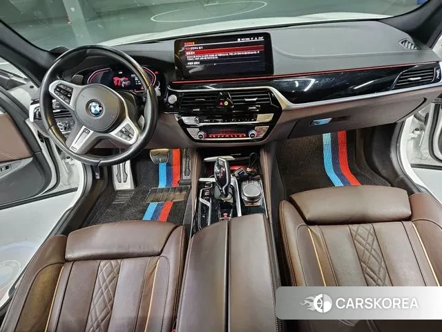 BMW 5 Series (G30) 2022 Белый из Кореи, фото 3