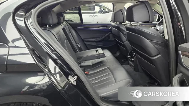 BMW 5 Series (G30) 2023 Черный из Кореи, фото 3