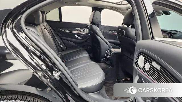 Mercedes-Benz E-Class W213 2020 Черный из Кореи, фото 3