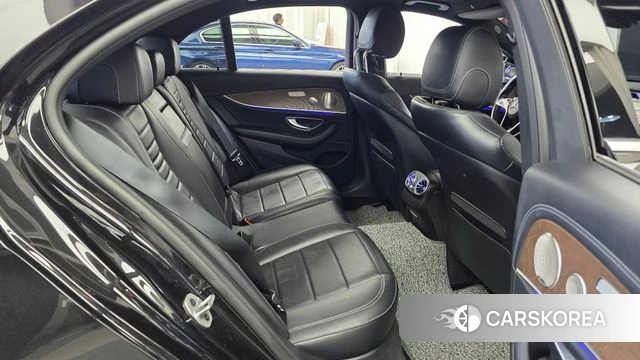 Mercedes-Benz E-Class W213 2022 Черный из Кореи, фото 3