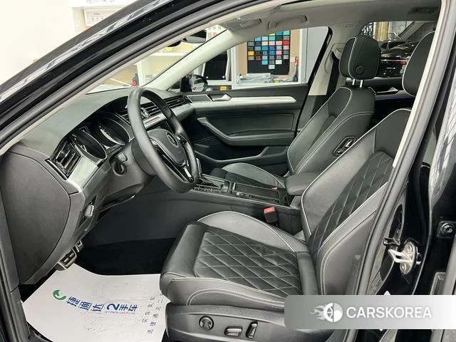 Volkswagen Magotan PHEV 2021 Черный из Китая, фото 3