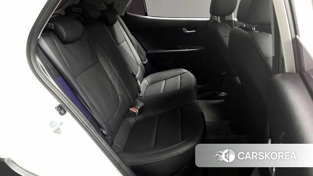 Kia Stonic 2018 Белый из Кореи, фото 3