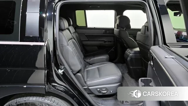 Hyundai Santa Fe (MX5) 2024 Черный из Кореи, фото 3