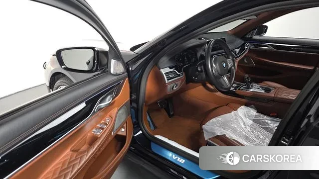 BMW 7 Series (G11) 2022 Черный из Кореи, фото 3