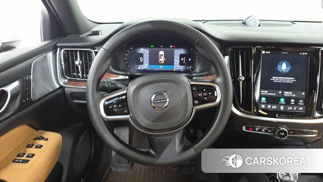 Volvo V60 Cross-Country 2nd Generation 2024 Белый из Кореи, фото 3