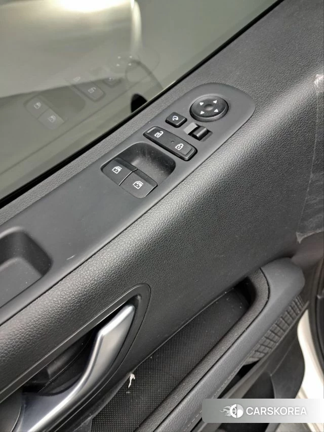 Hyundai Staria 2022 Белый из Кореи, фото 3