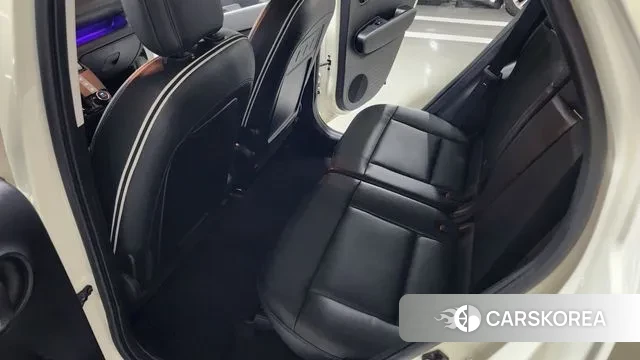 Hyundai Casper 2023 Белый из Кореи, фото 3