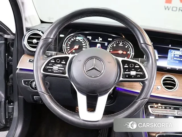 Mercedes-Benz E-Class W213 2020 Серый из Кореи, фото 3