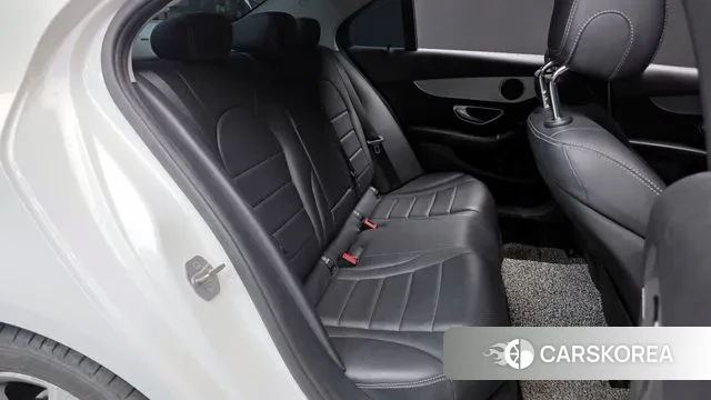 Mercedes-Benz C-Class W205 2018 Белый из Кореи, фото 3