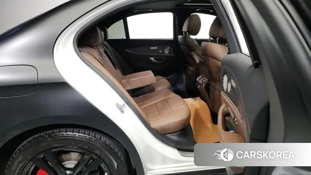 Mercedes-Benz E-Class W213 2022 Черный из Кореи, фото 3