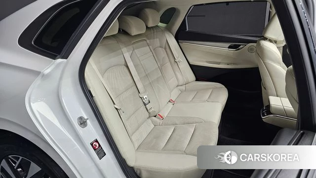 Hyundai The New Grandeur IG Hybrid 2022 Белый из Кореи, фото 3