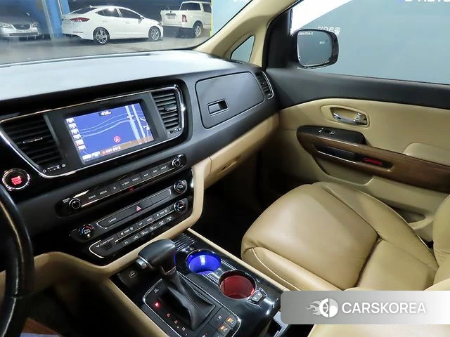 Kia All New Carnival 2018 Белый из Кореи, фото 3