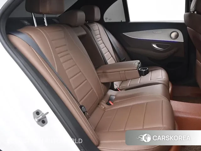 Mercedes-Benz E-Class W213 2020 Белый из Кореи, фото 3