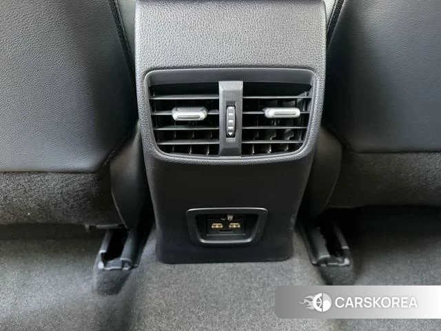 Toyota Corolla 2023 Черный из Китая, фото 3