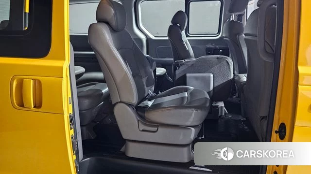 Hyundai The New Grand Starex 2018 Желтый из Кореи, фото 3